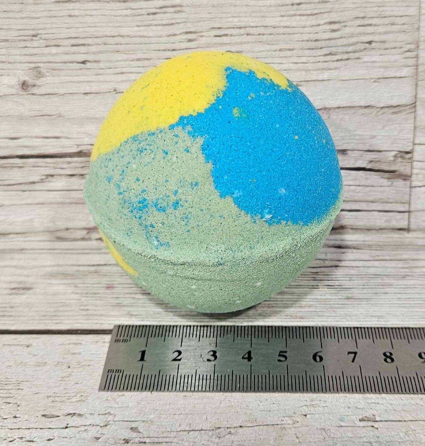 Monkey Farts Jumbo Round Bath Bomb-260g