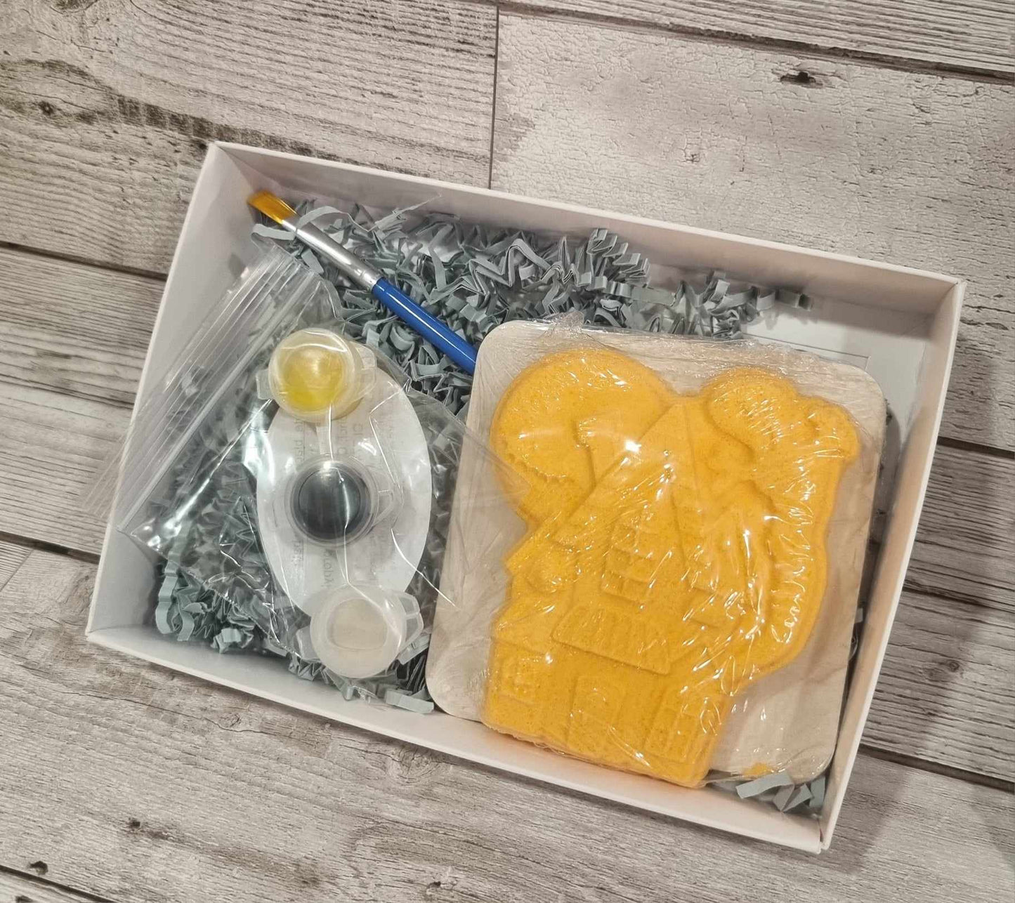 Haunted House Paint your own Bath Bomb kit