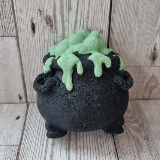 Hubble Bubble Cauldron Bath Bomb