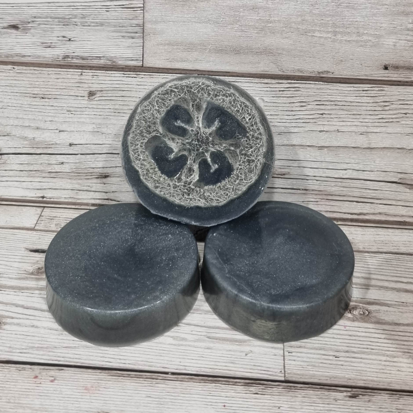 'Kuros' Loofah Soap Bar