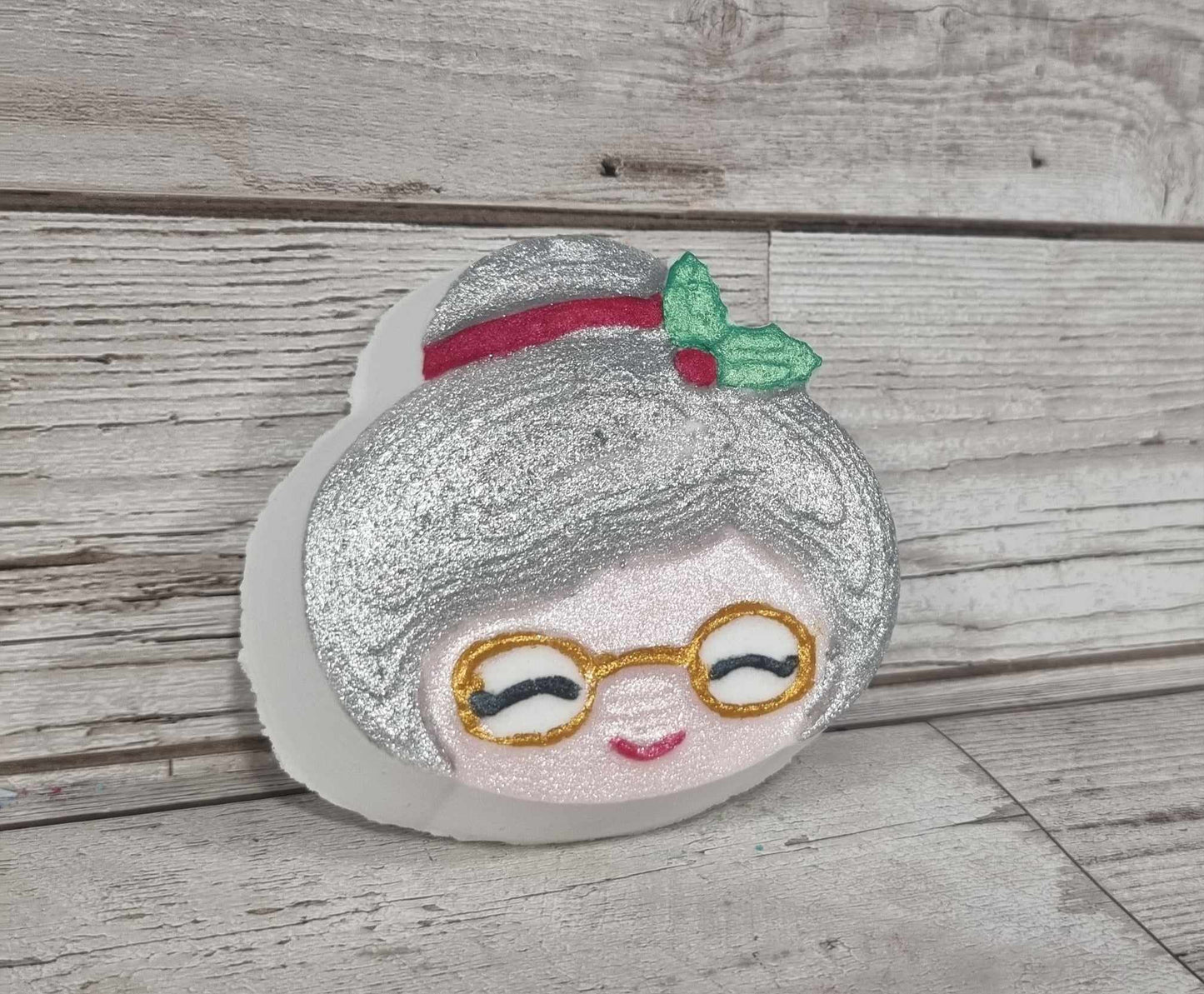 'Mrs. Claus' Bath Bomb