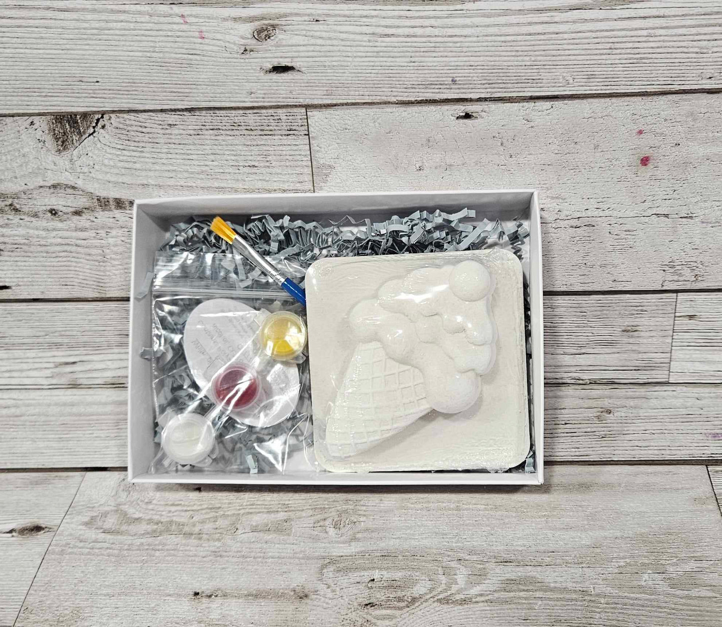 Ice Cream Parlour Paint your own Bath Bomb Kit