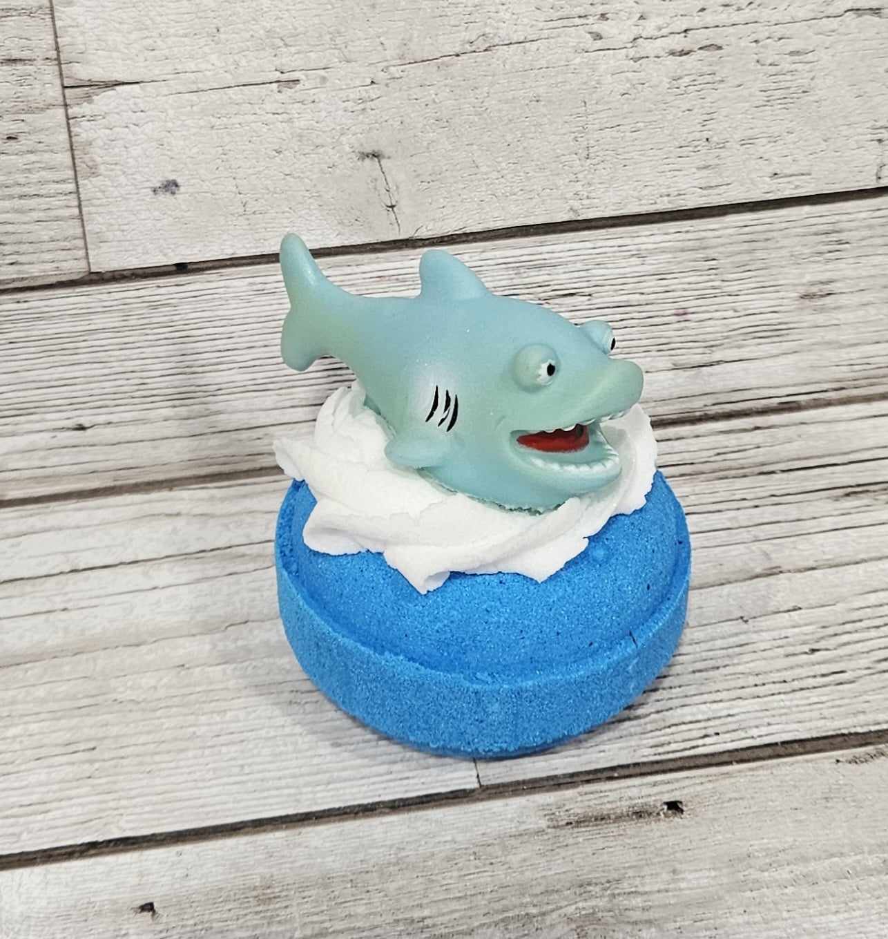 Shark Water Squirter Ducky Bath Bomb