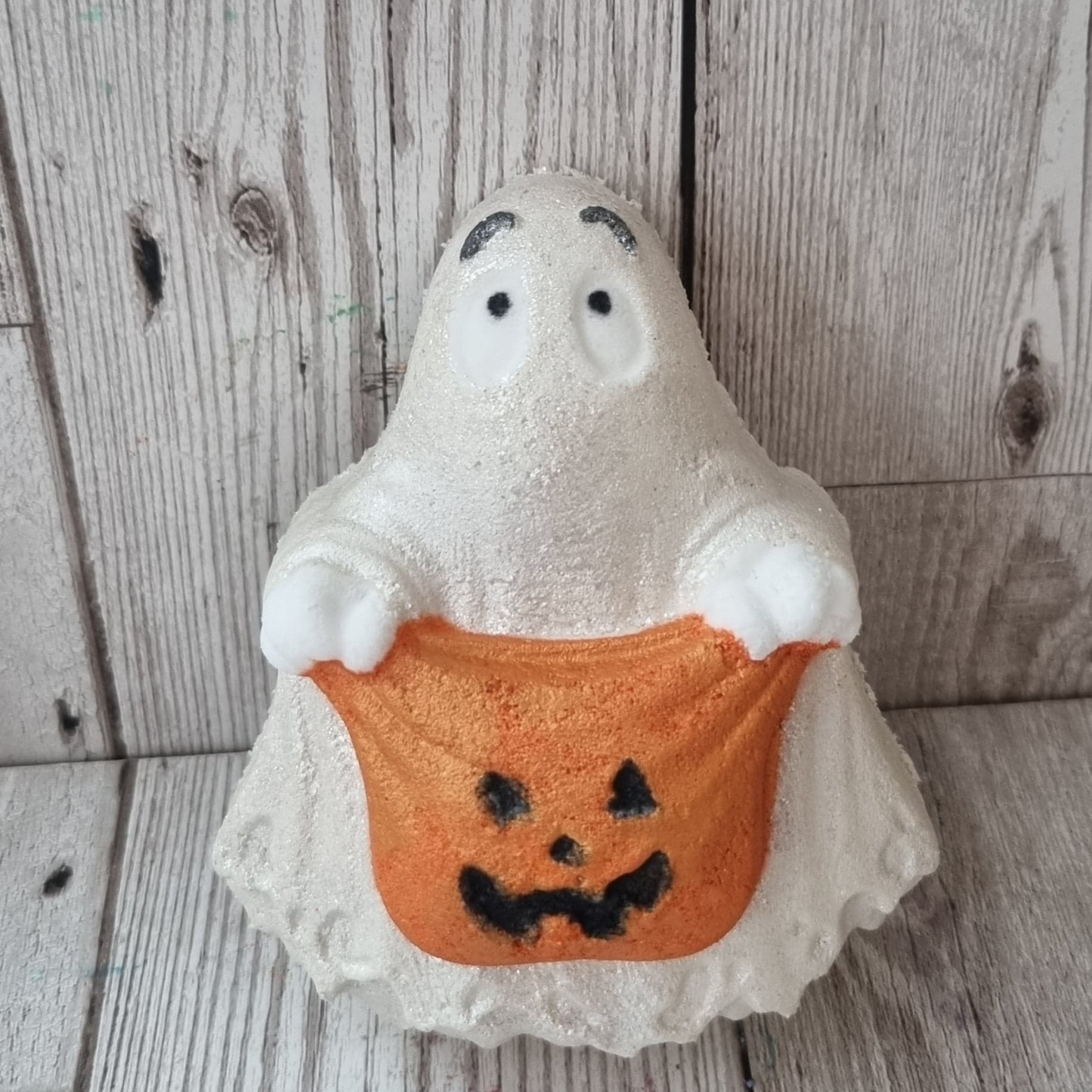 Trick or Treat Ghost Bath Bomb