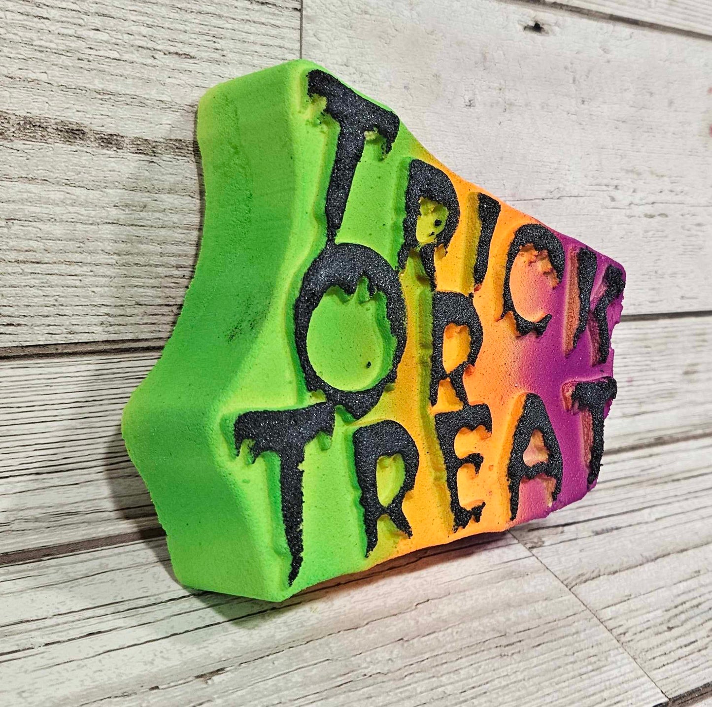 Trick or Treat MEGA Bath Bomb