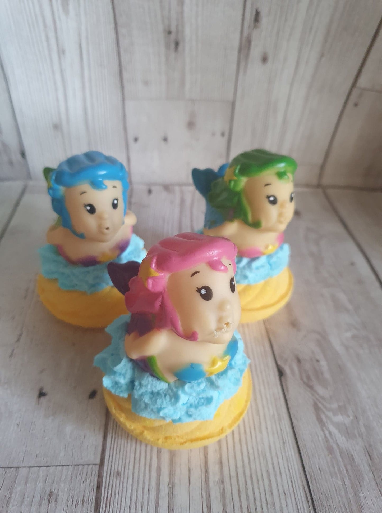 'Mermaid Whisperer' Bath Ring