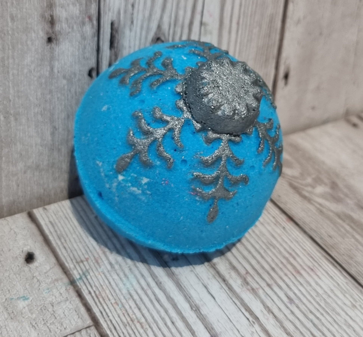 'Christmas Bauble' Bath Bomb