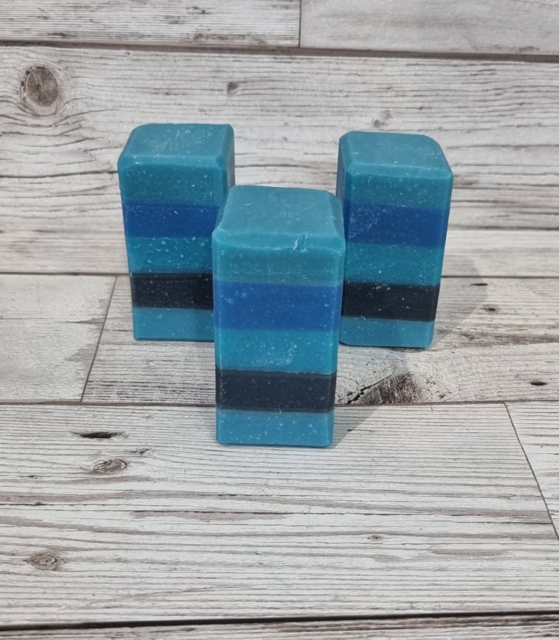 'Blue Man' Shower Bar