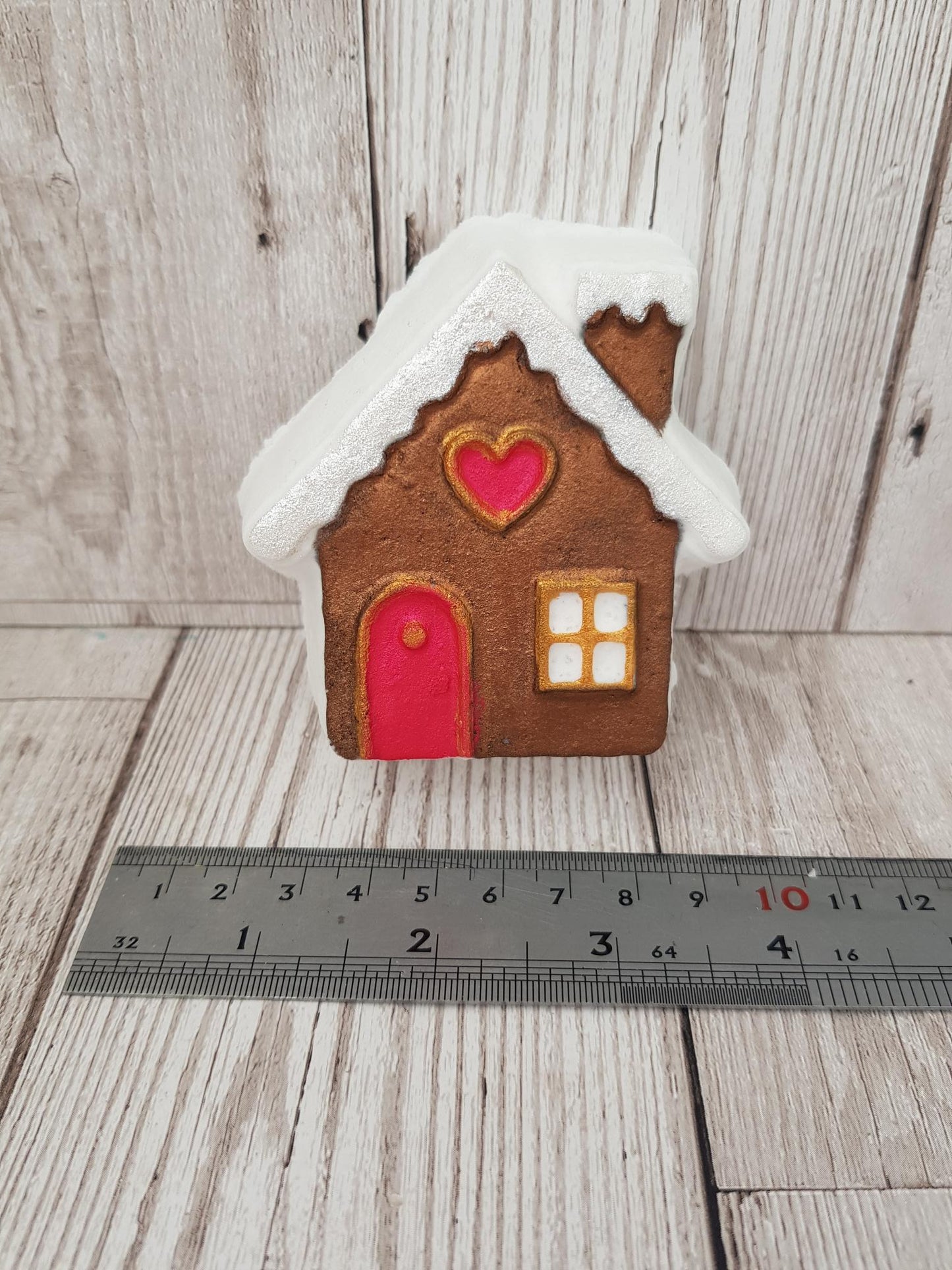 Gingerbread House Bath Bomb