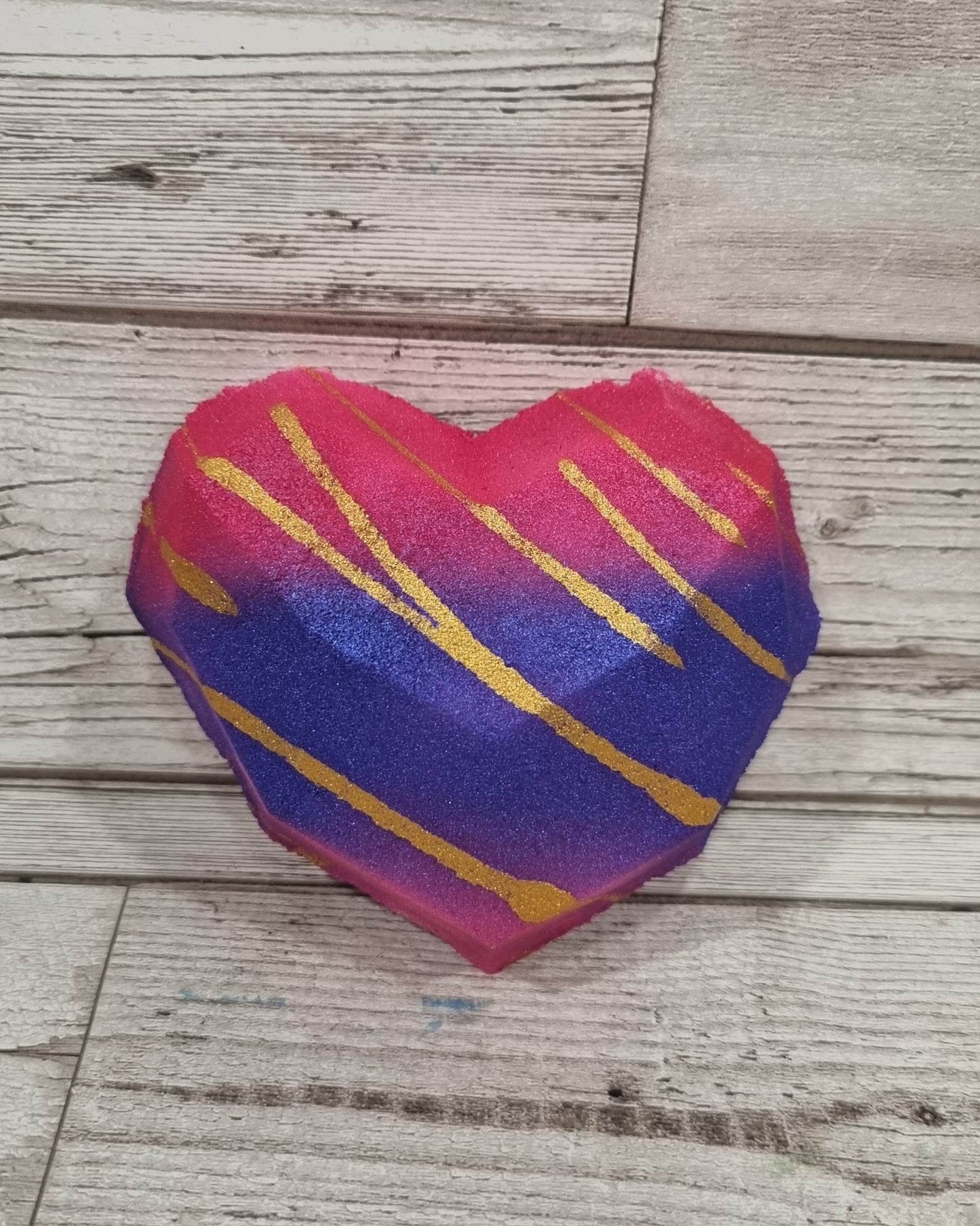 'Large Geo Heart' Bath Bomb