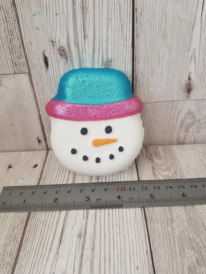 'Snowman Face' Bath Bomb