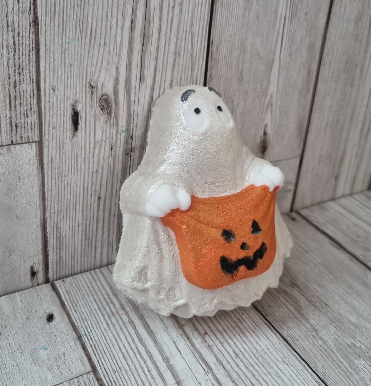 Trick or Treat Ghost Bath Bomb
