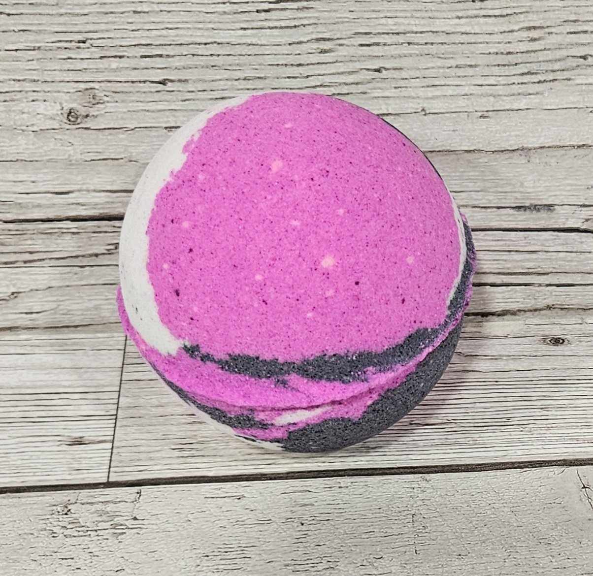 'B Opium' Jumbo Round Bath Bomb-245g