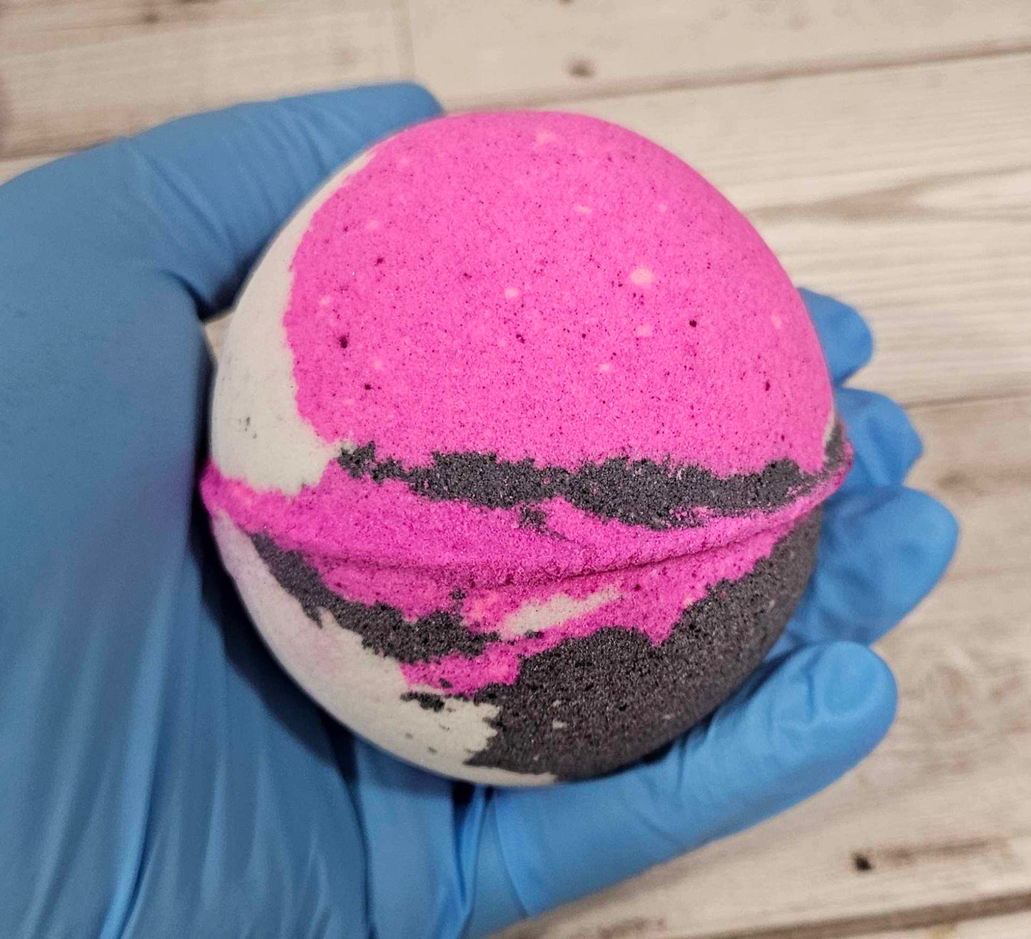 'B Opium' Jumbo Round Bath Bomb-245g