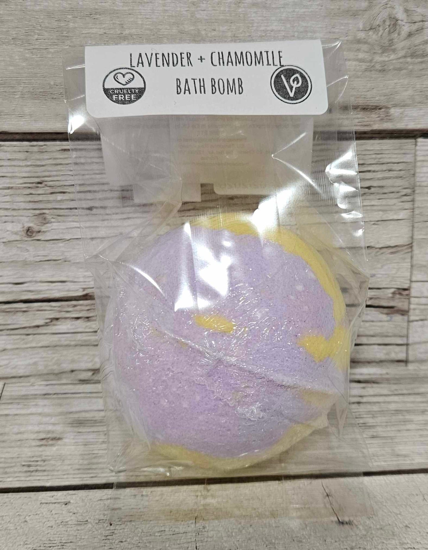 'Lavender and Chamomile' Jumbo Round Bath Bomb-260g