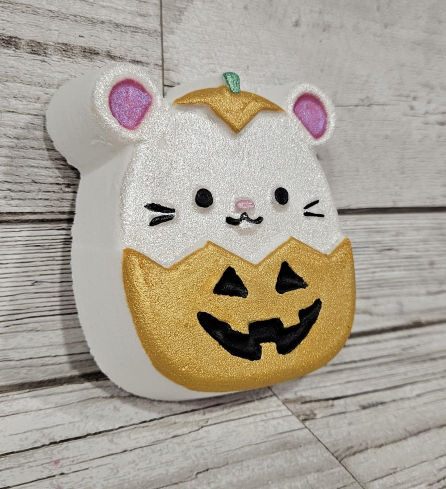 Squishy Halloween Mouse Bath Bomb