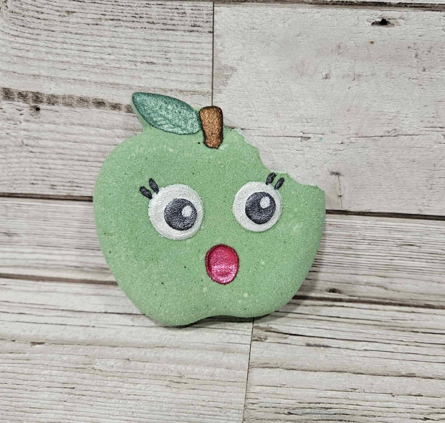 'Kawaii Apple' Bath Bomb