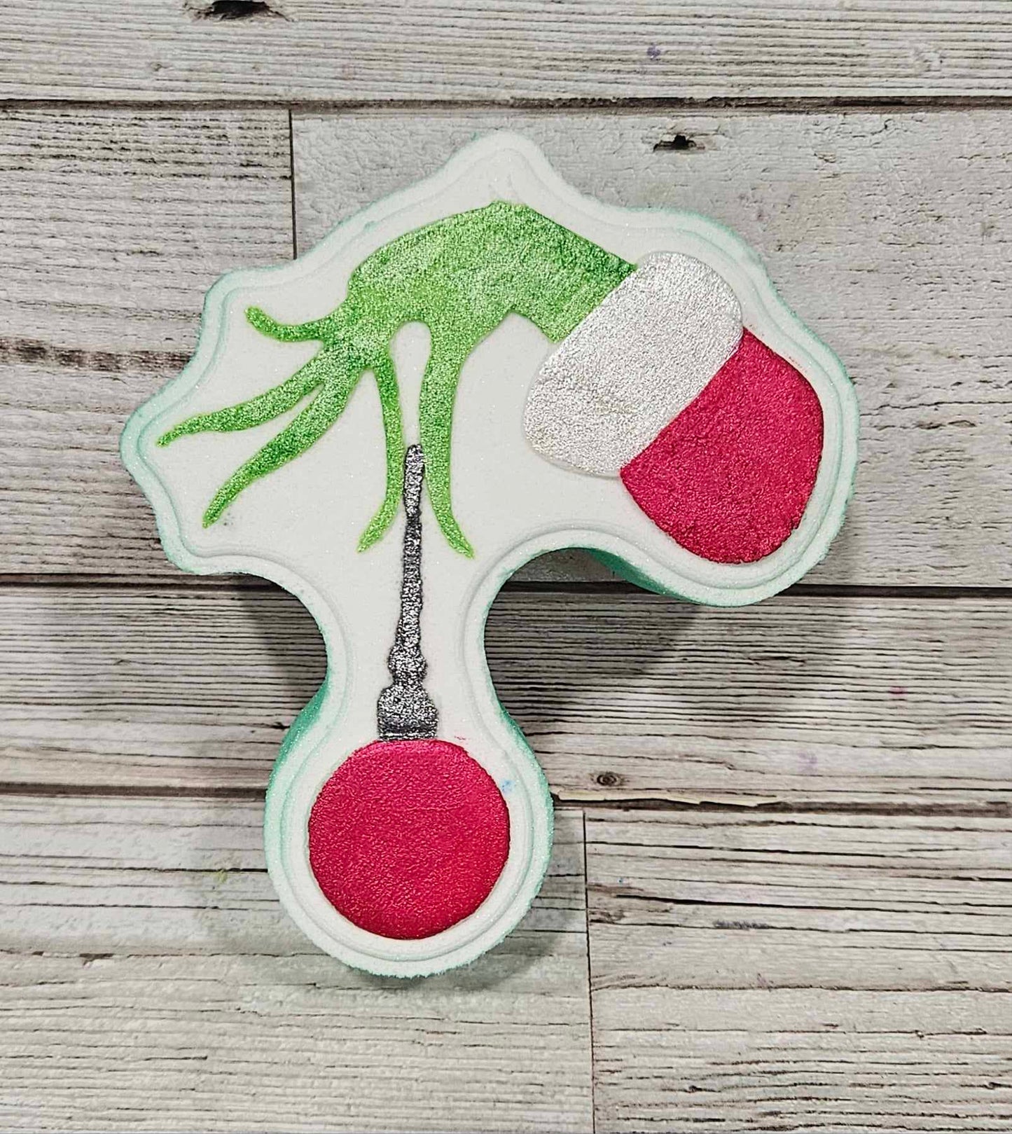 Bah Humbug Bauble MEGA Bath Bomb