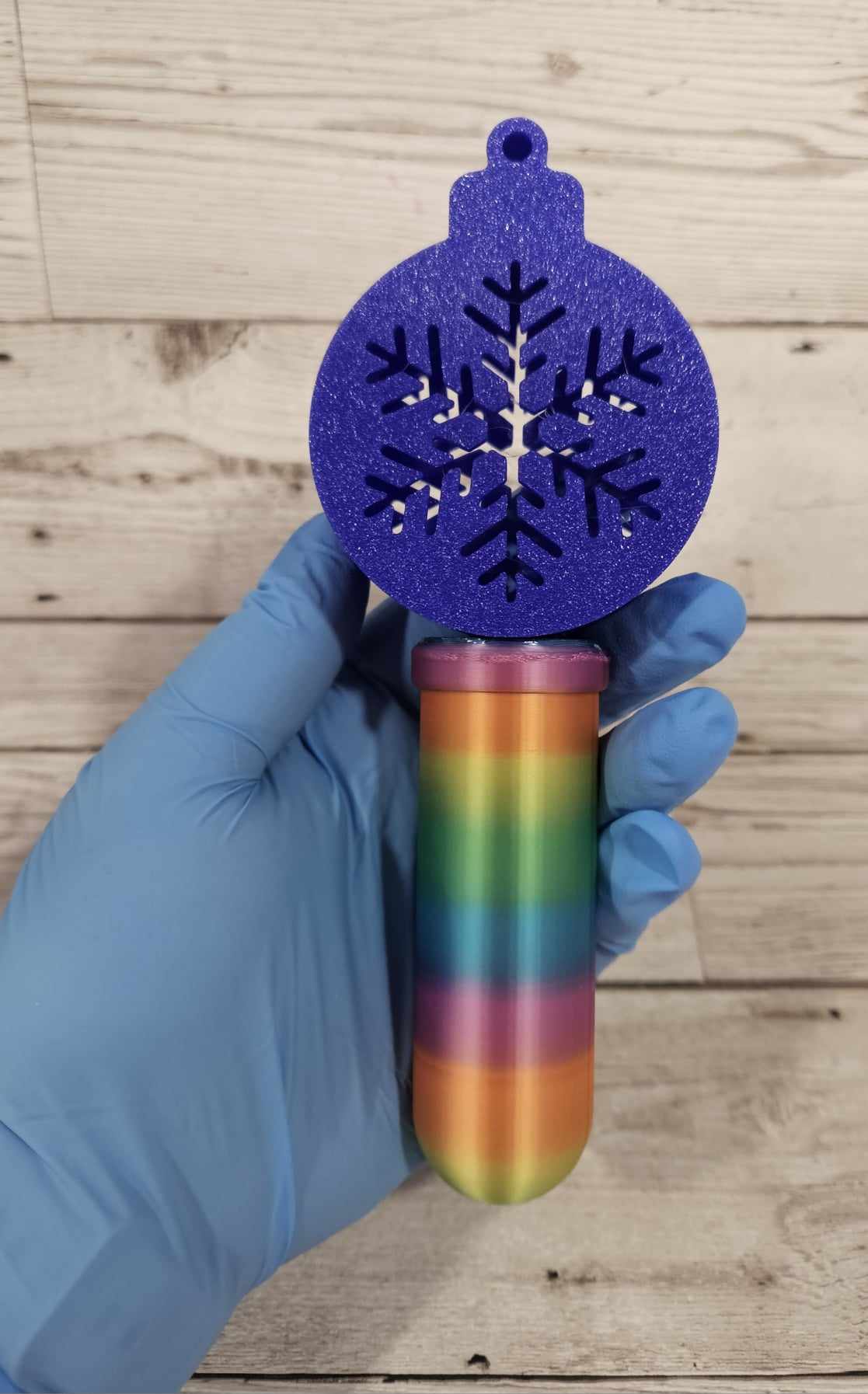Heat Changing Christmas Bauble Bath Bomb Wand