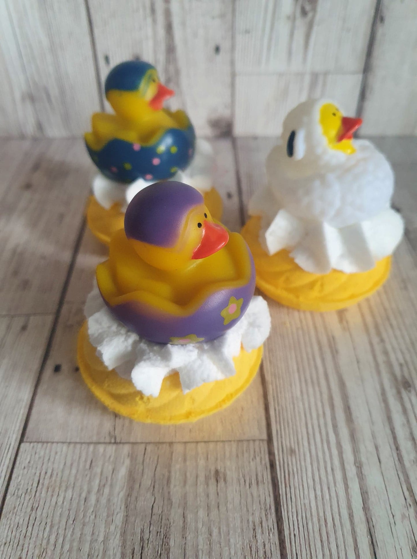 'Easter' Bath Ring (Assorted)
