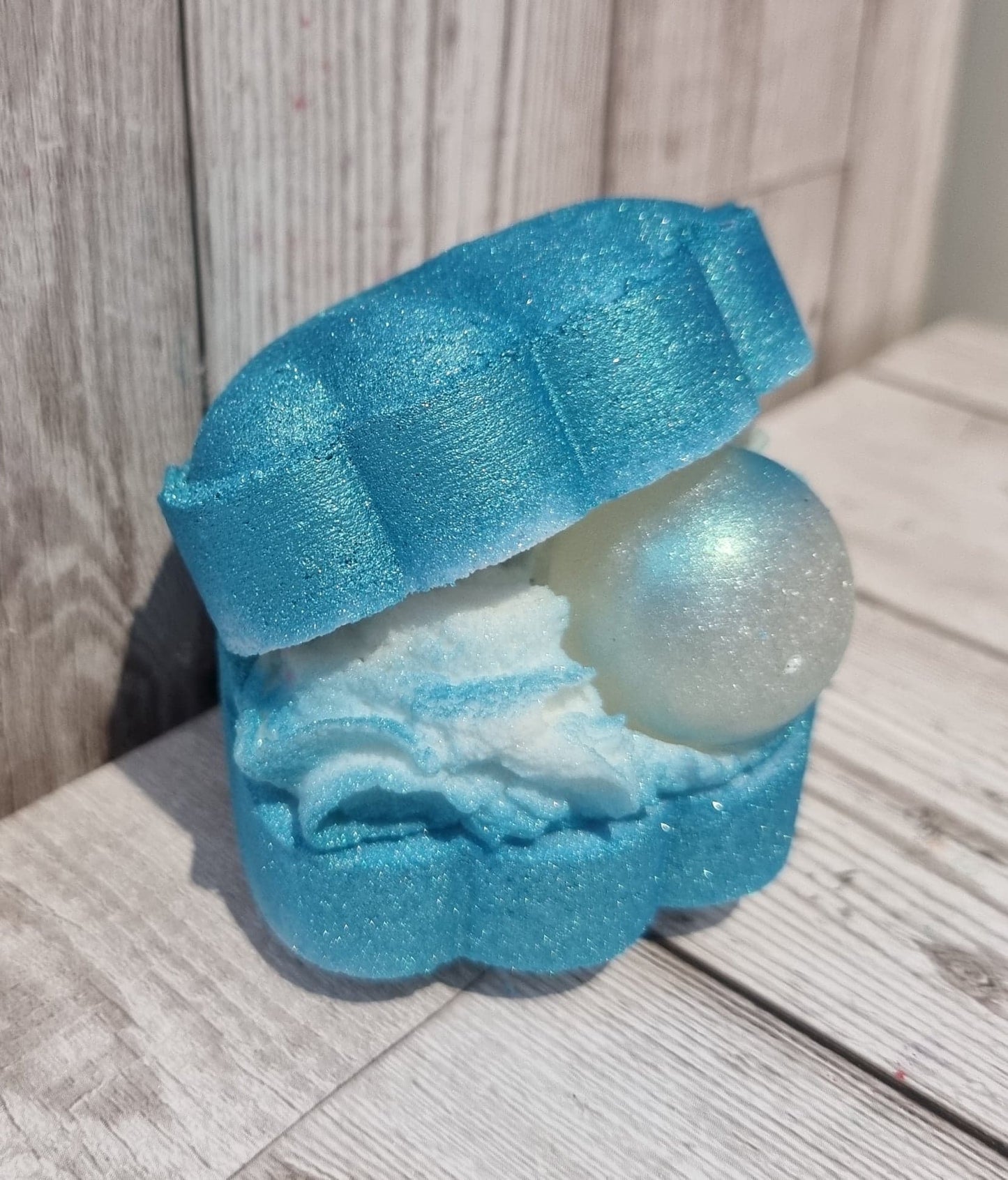 'Pearl of the Sea' Bath Bomb