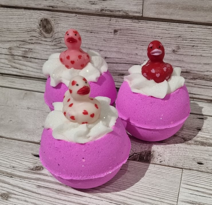 'Love Ducky' Whipped Top Bath Bomb